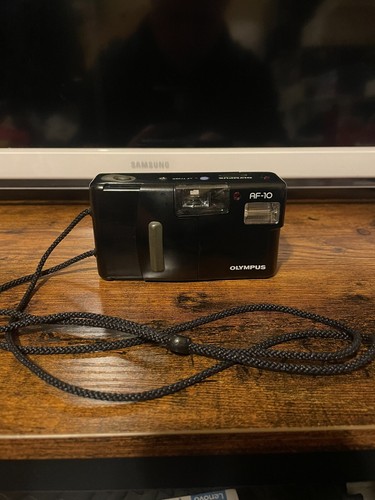 Olympus AF-10 Super 35mm Film Compact Camera with 35mm ( Flash, Not Working )