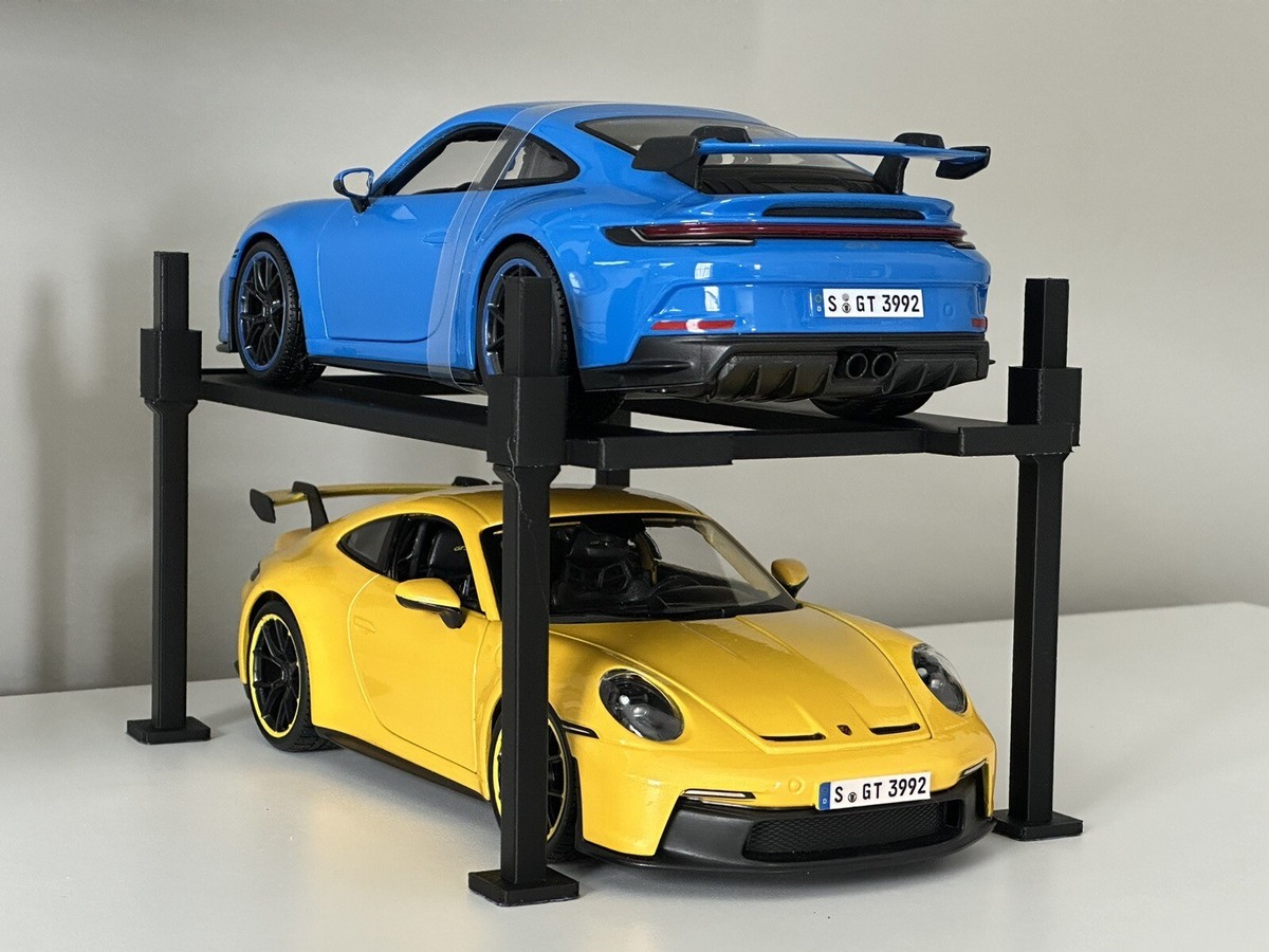 ミニカー 1/18 4Post 4Car Lift 1/18 Scale 4-Post Car Lift For Toy Model Cars Garage Diorama