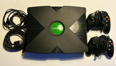 Original Microsoft Xbox Console w/ Two Controllers TESTED