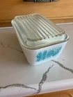 Pyrex Amish Butter Print Refrigerator Dish w/lid Turquoise Blue & White.  6"