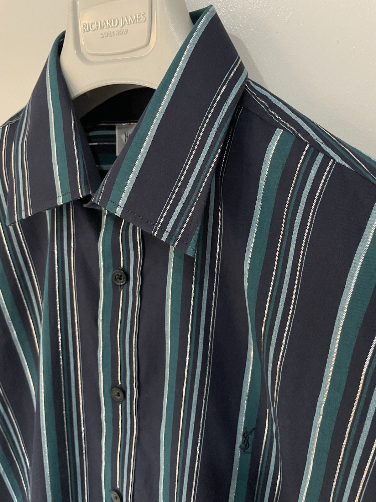 Camicia formale Yves Saint Laurent uomo blu navy verde a righe cotone polsino a D media