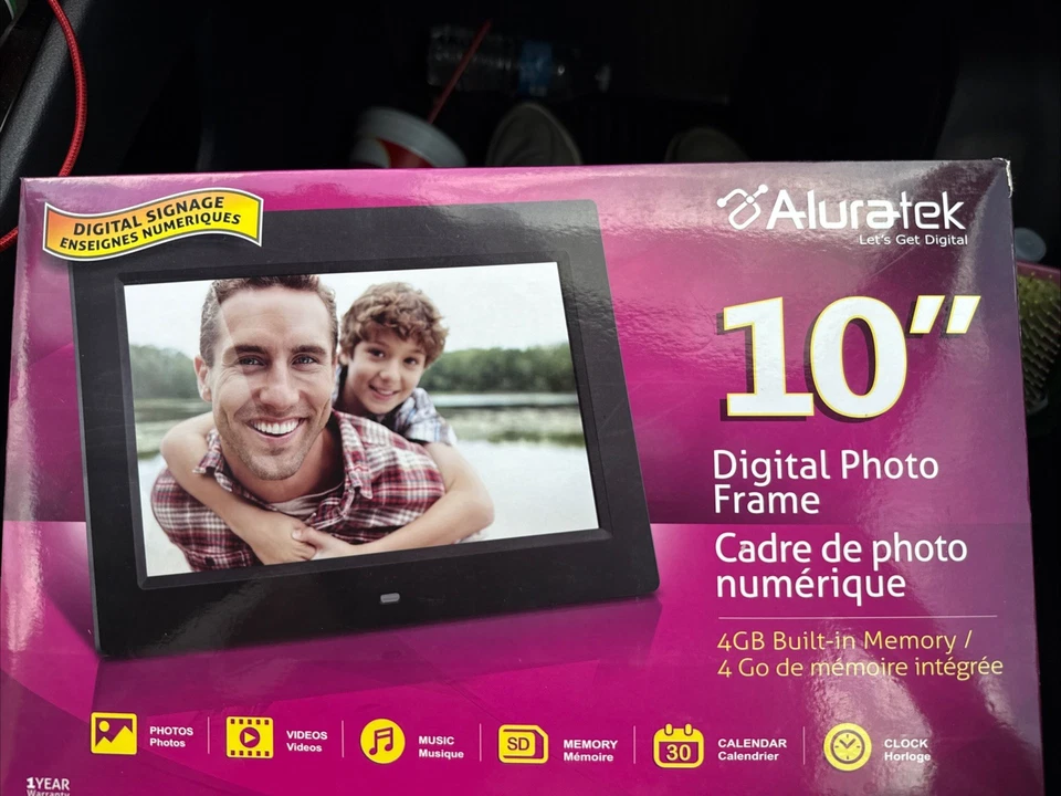 Aluratek 10" LCD Digital Photo Frame w/4GB Black - Image 2 of 4