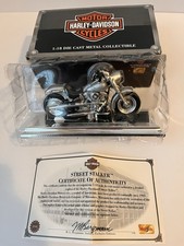 Harley Davidson Motorcycles 1:18 Diecast Stre...