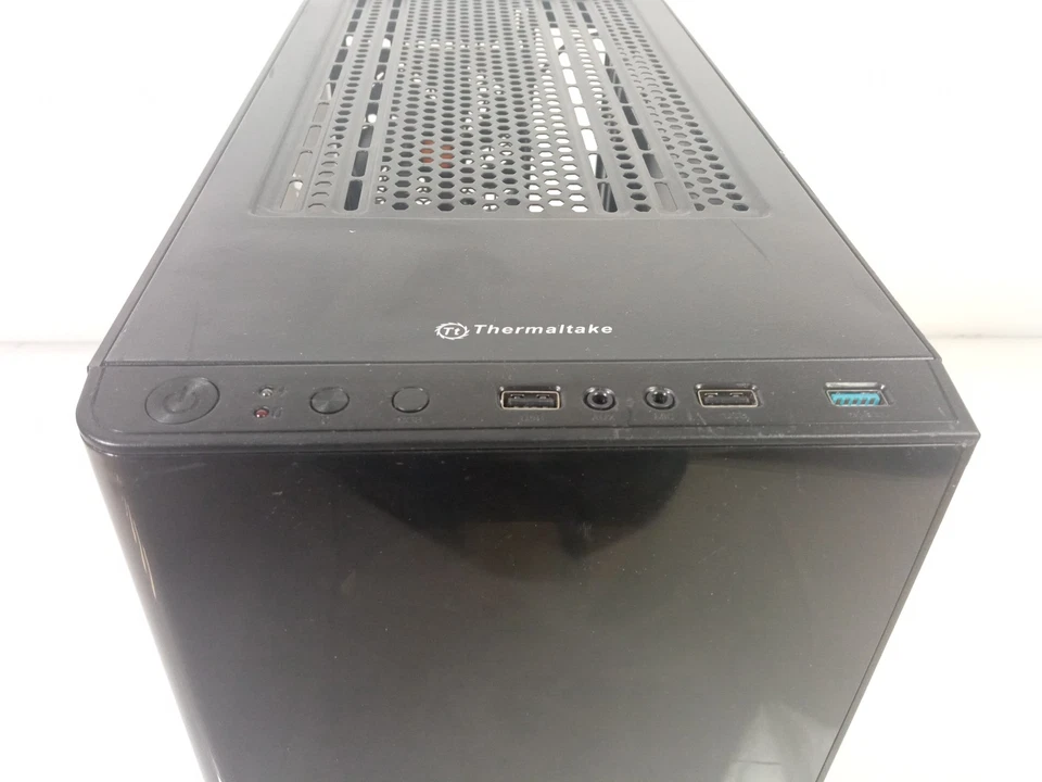 ThermalTake V200 TG Black ATX Windowed USB 3.0 Desktop Computer Case - Image 3 of 4
