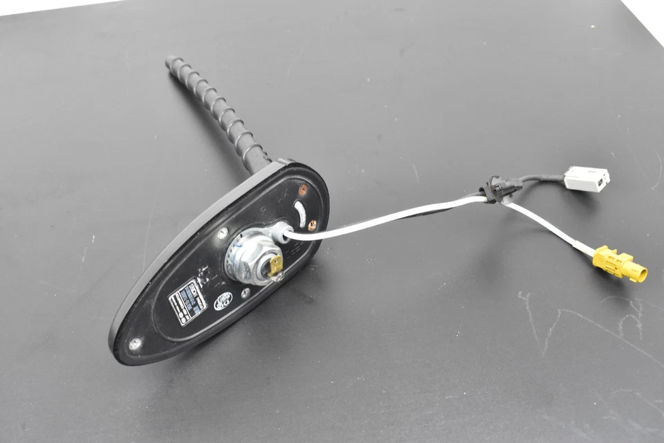 2010-2013 Kia Soul Radio Antenna Mast Rod Base Assembly 96250-2K000 OEM - Image 4 of 4