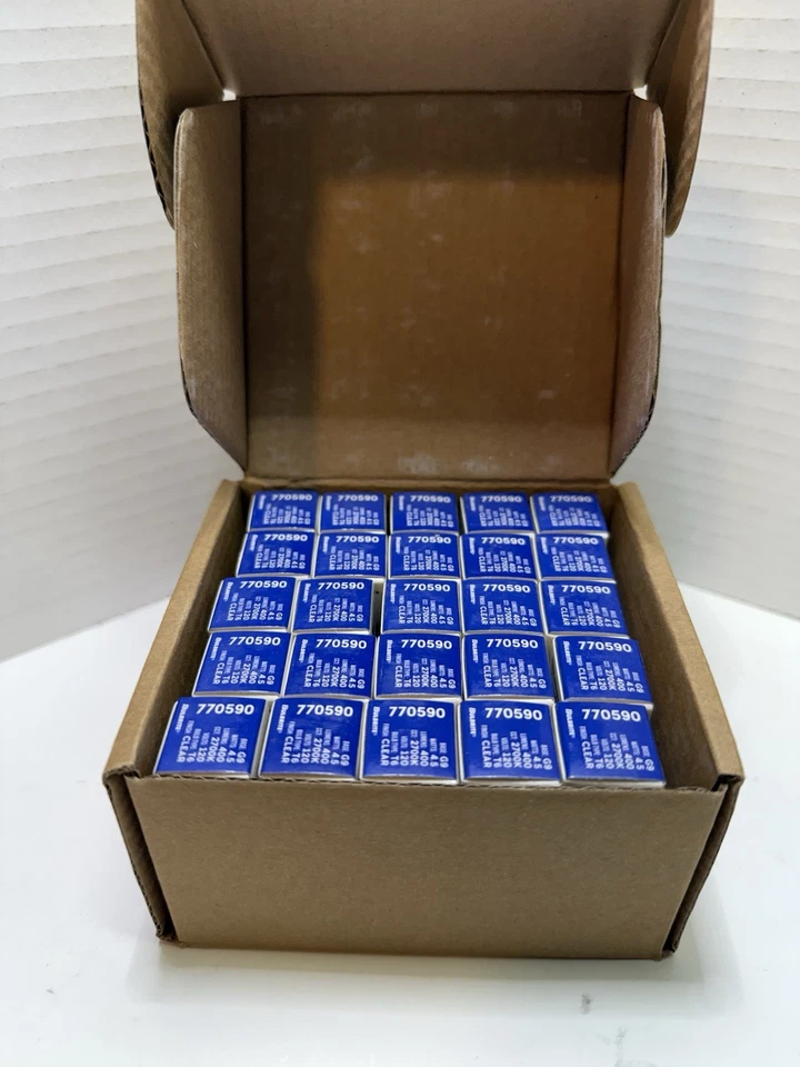 25 Pack- Bulbrite 770590 LED Mini Bulb 4.5W=40W 120V T4 2-Pin G9 Base Clear 27K - Image 3 of 4