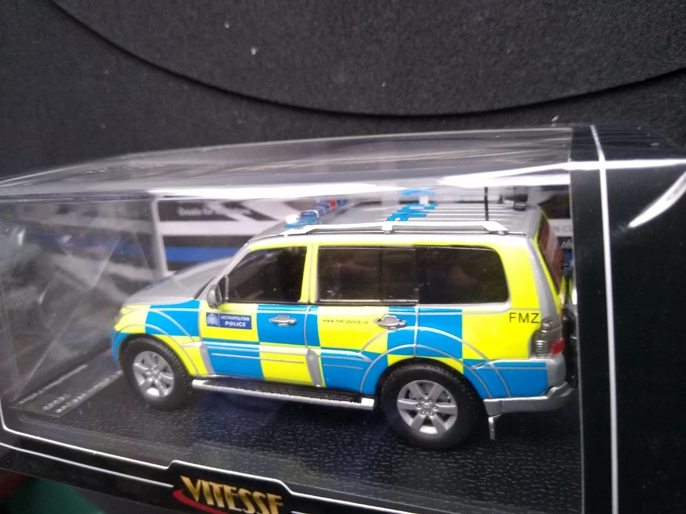 VITESSE #29363 - 2010 MITSUBISHI SHOGUN  METROPOLITAN POLICE - 1:43rd  L/Edn 399 - Image 2 of 4