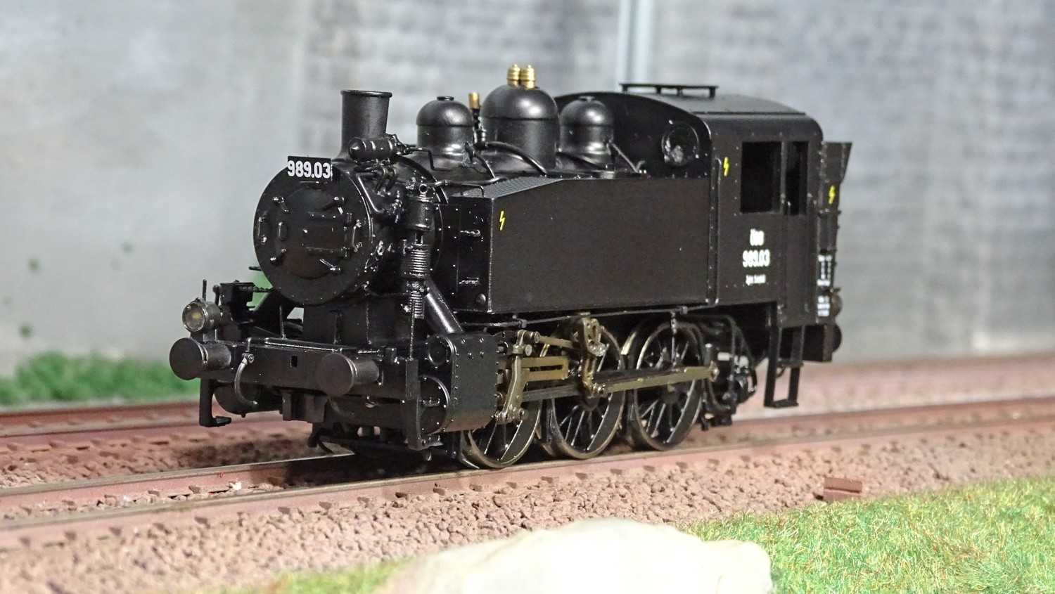 Locomotive a vapeur 030 TU OBB Ree Modeles MB043 finition prestige HO