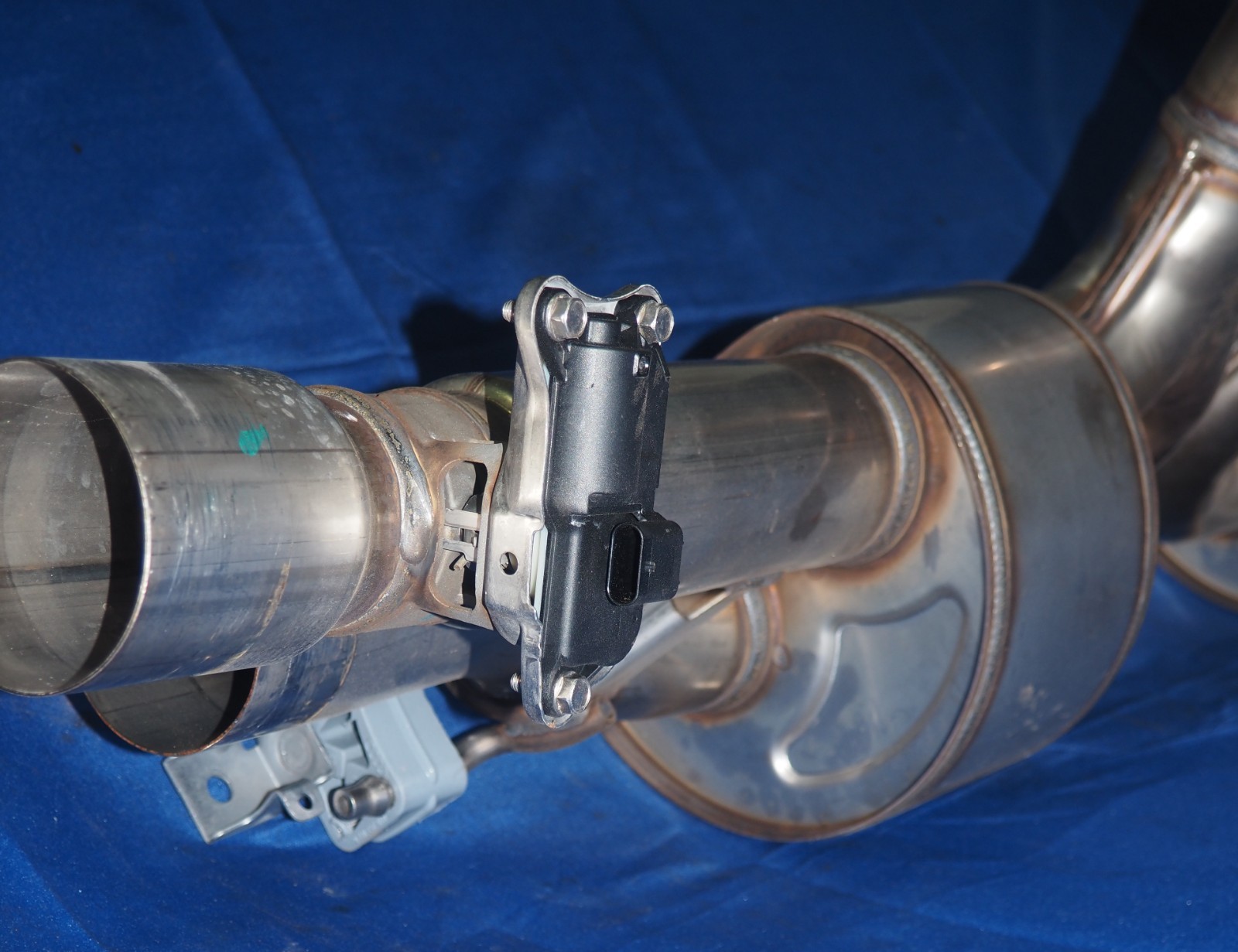 2025 2026 Lamborghini Urus SE Hybrid Stock Factory Exhaust OEM Excellent Shape