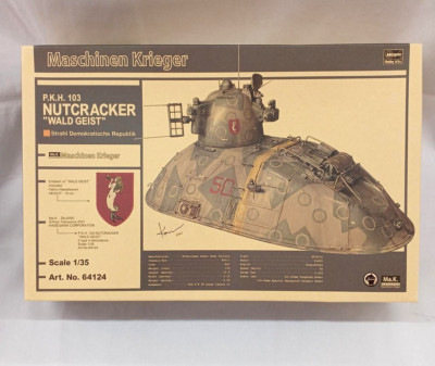 Hasegawa Maschinen Krieger 1/35 P.K.H. 103 Nutcracker Wald Geist From Japan