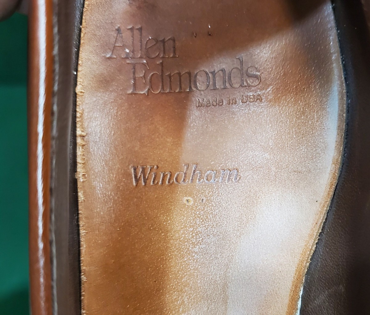 ALLEN EDMONDS MENS SHOE 10 C WINDHAM BROWN PERFED TASSEL 