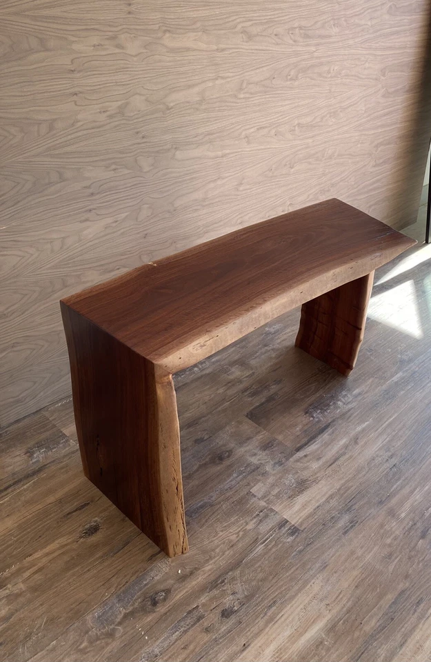 Mesa de centro Red Gum Eucaliptus Waterfall Live Edge. Foto 4 de 4