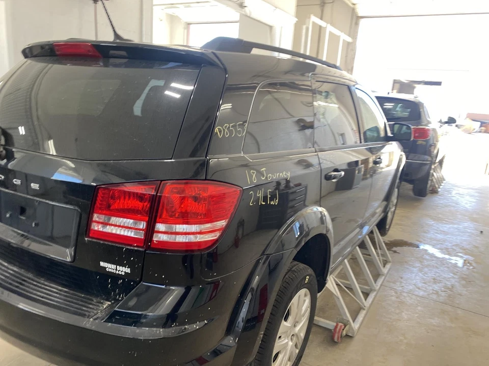 Compresor de aire acondicionado usado para: Dodge Journey 2018 2,4 L sin control automático de temperatura Foto 4 de 4