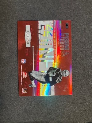 2005 Donruss Elite  Passing the Torch Tom Brady Joe Montana #PT-30 Red /750 GOAT