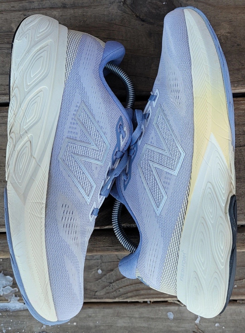 New Balance Fresh Foam X 880v15 Shoes Womens 9.5 B Pearl Grey Calcium Dusk NICE thumbnail 4