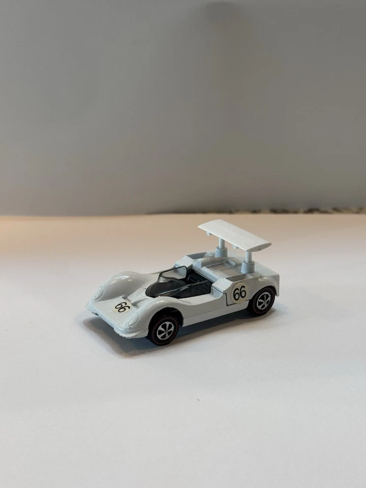 Hot Wheels Redline 1968 Chaparral 2G (con pin) Foto 3 de 4