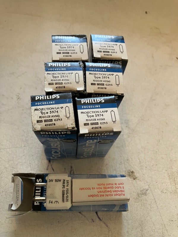 COLLIMATOR  BULB LAMP Philips FDS/DZE 24V 150W Quantity: 2