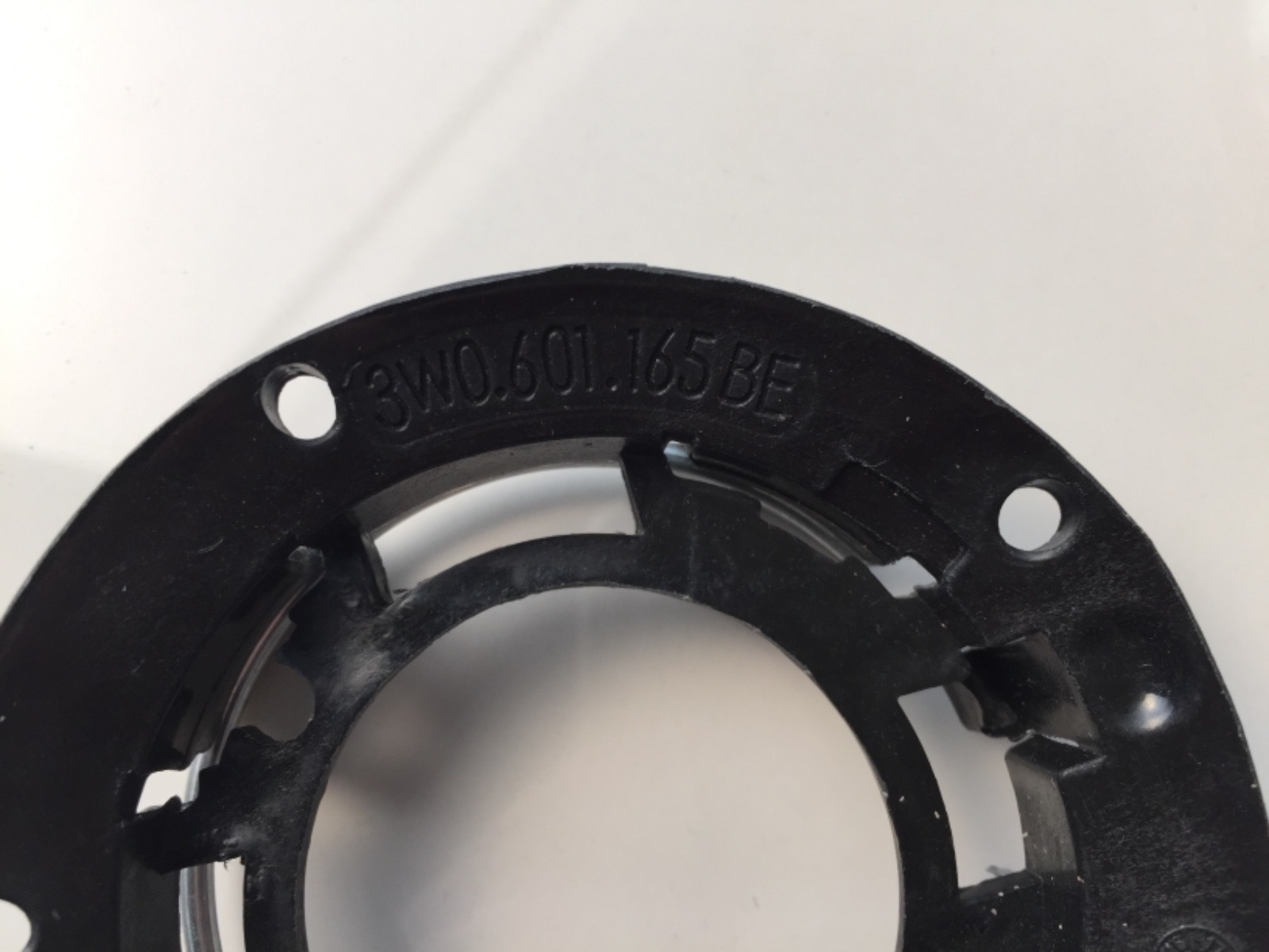 100% BRAND NEW OEM FACTORY ORIGINAL BENTLEY WHEEL CENTER CAPS 