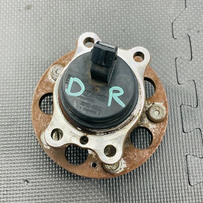 14-19 Kia Soul Driver Left Rear Wheel Hub w Bearing OEM 52750