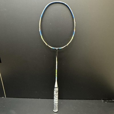 YONEX NAVORAY 800 3UG5 ヨネックス ナノレイ800 NANORAY 800の新デザイン、美しさと強さを秘めたポインセチアレッドを