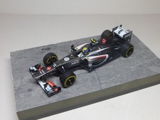 SAUBER F1 TEAM SHOWCAR Esteban Gutiérrez F1 2013 MINICHAMPS scala 1/43