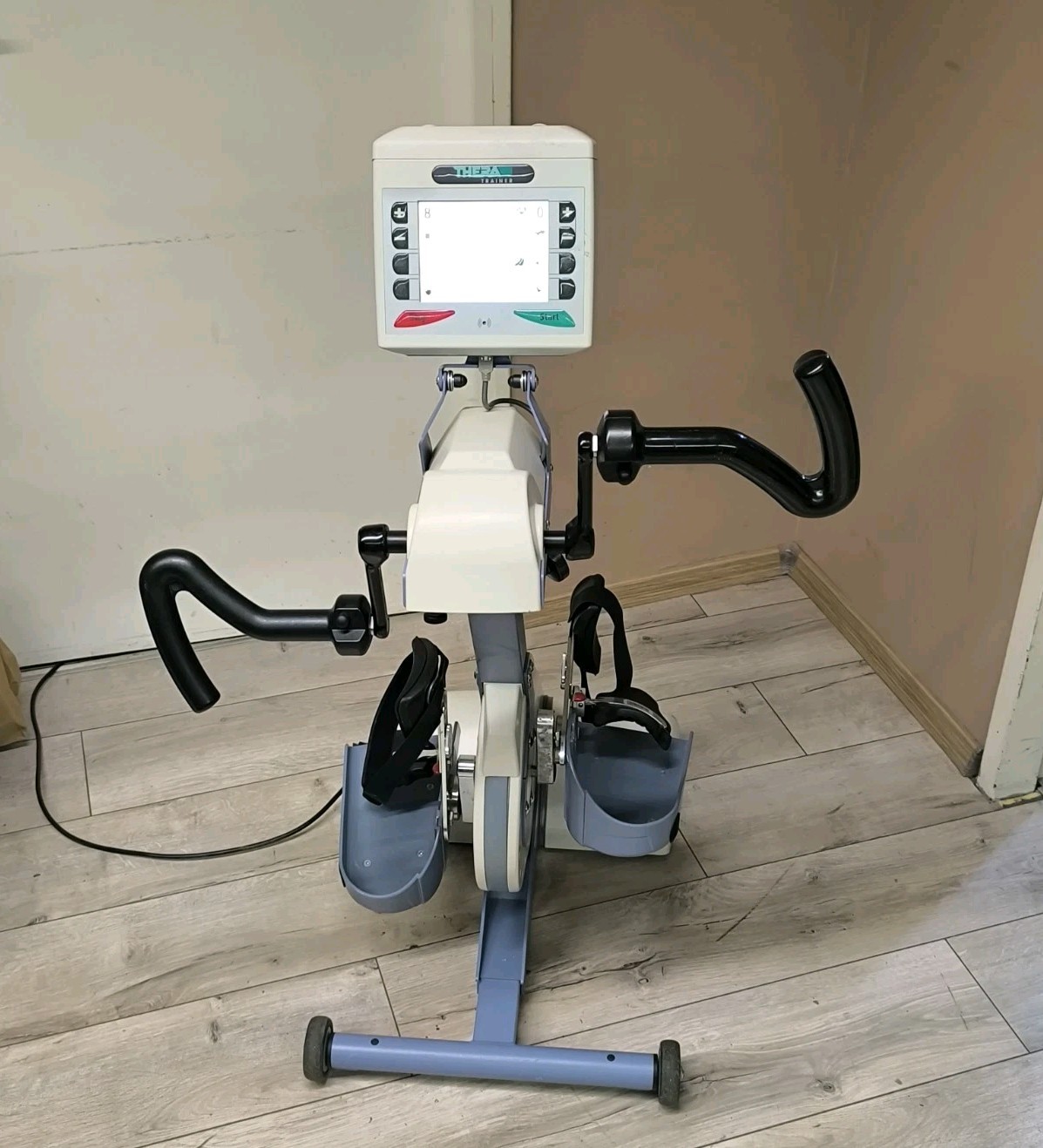 Medica THERA Trainer Großem Display Arm Beintrainer / 12 Monaten Gewährleis