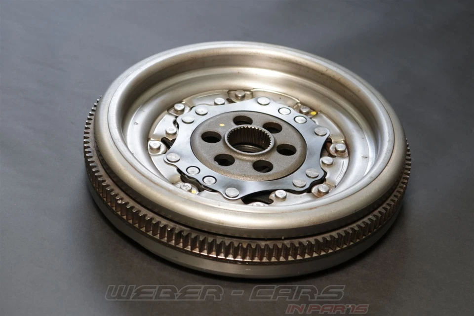 03L105266AK DE Schwungrad DSG Getriebe OEM Audi A3 8P VW Golf VI Variant 2.0 TDI - Imagem 2 de 4