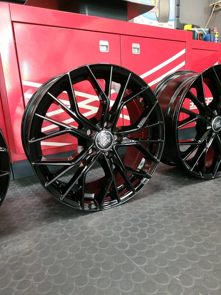 4 CERCHI IN LEGA NERI 18 DEDICA AUDI A3 S3 8V GY A4 A6 Q3 8U S LINE SPORTBACK - Imagen 2 de 4