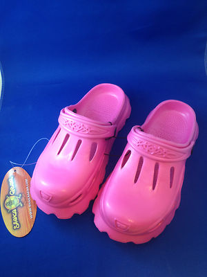 New shaka Gear clog thong slip on shoe Hot Pink Size XS (W4 or