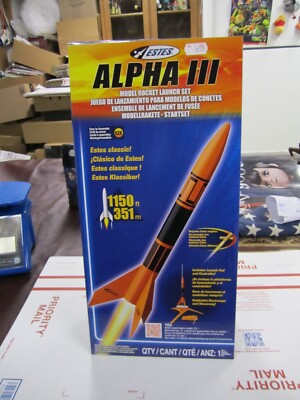 Estes Alpha III Flying Model Rocket Launch Set 1427 New in Box