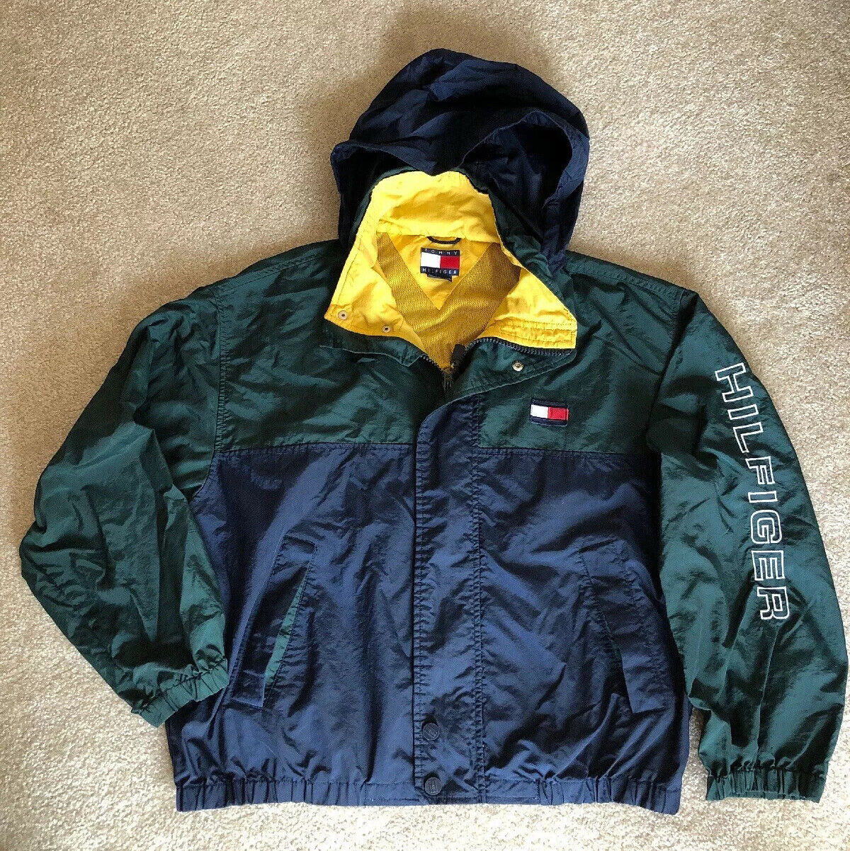 Vintage Tommy Hilfiger XL 90s Hooded Jacket Sailing Windbreaker Coat