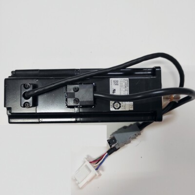      OMRON R88M-W40030H-BS1 - AC SERVOMOTOR - YASKAWA R88M W40030H BS1