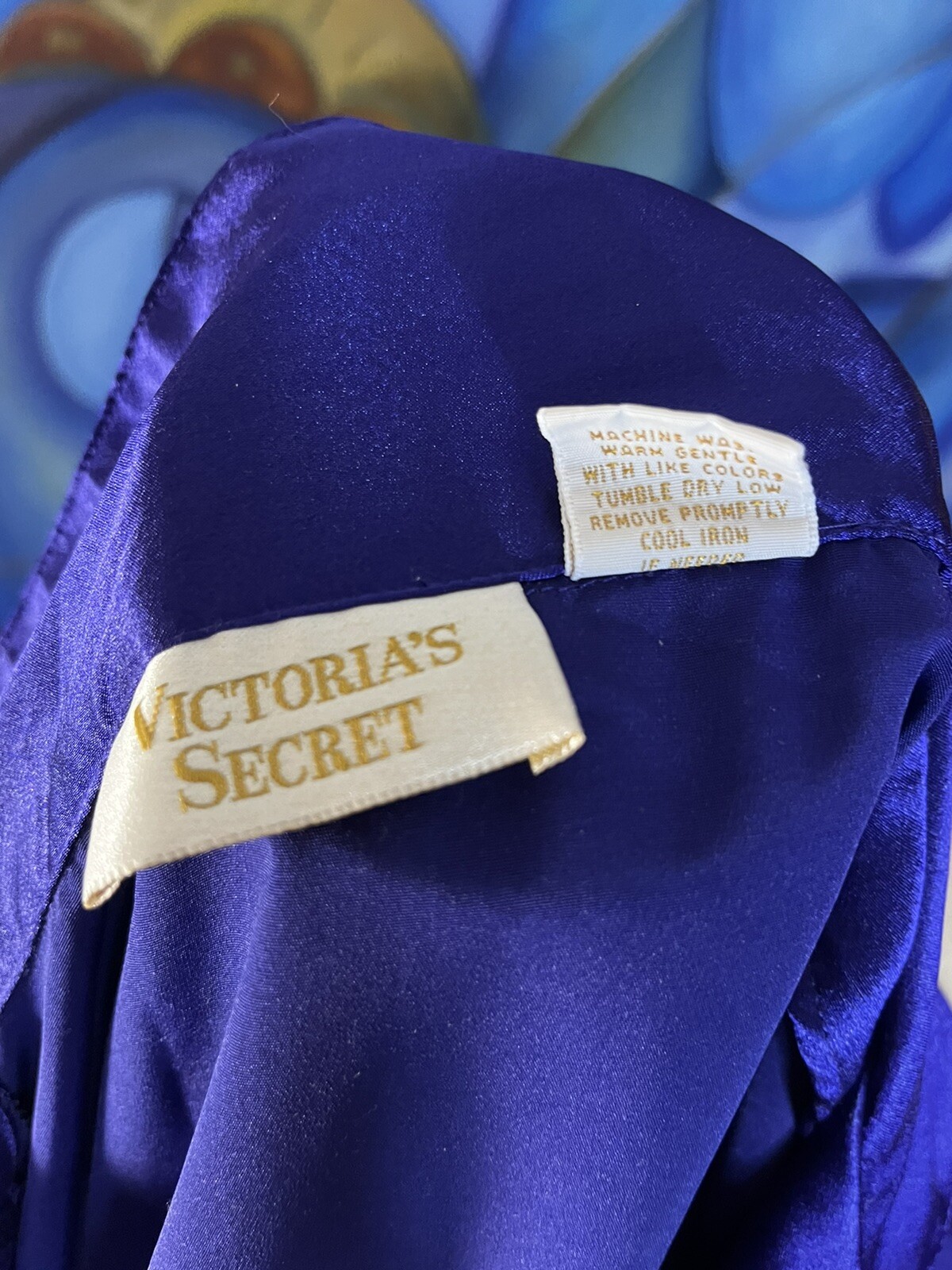 VICTORIAS SECRETWET SATIN PURPLE VS GOWN NightGown S… Gem