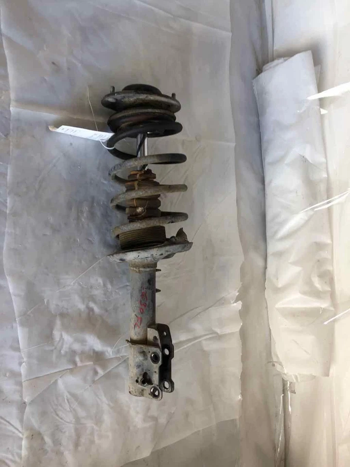 Amortiguador de puntal delantero izquierdo Chevrolet Malibu 2008-2012 3,6 L LH OEM Foto 2 de 4