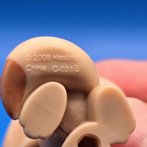 LPS 2008 C-031G Brown Cat ๐ Licking Paw Blue Eyes 2 Dots Littlest Pet Shop - Picture 6 of 8