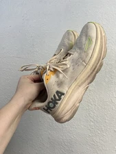 HOKA Clifton 9 Vanilla Astral - Womens Size 7.5