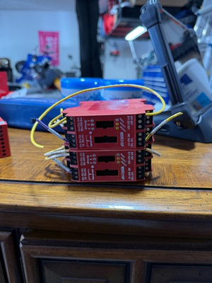 #ad Allen Bradley 440R W23219 MSR310P Guardmaster Safety Relay FAST SHIP $3899.00