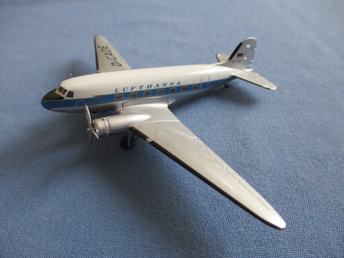 Lufthansa Douglas DC 3 Metall Modell 1:200 - Bild 7 von 11