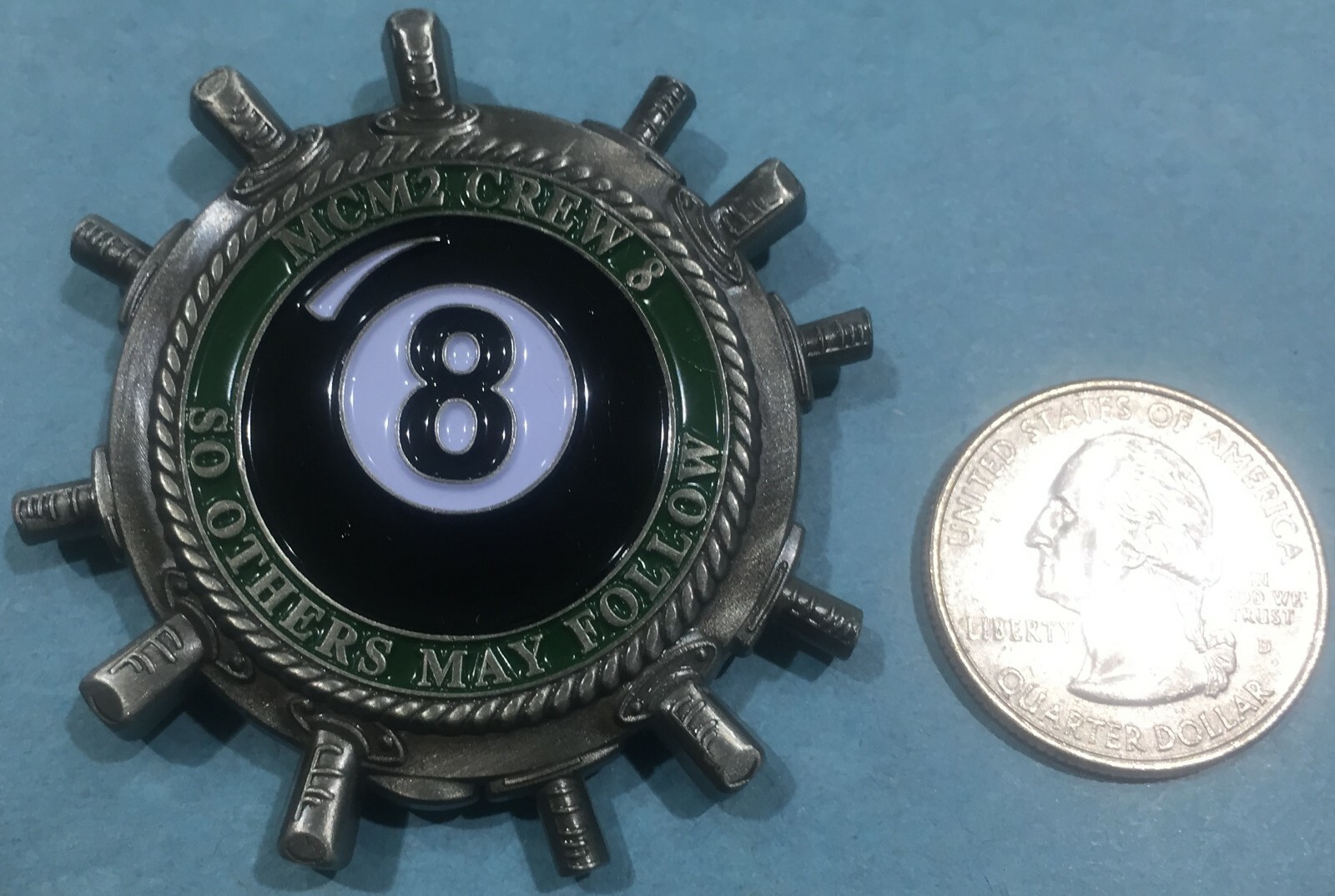 BRITISH ROYAL NAVY CHALLENGE COIN - HMS BROCKLESBY (MCM-2, CREW 8) BAHRAIN BASED