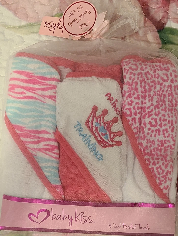 BABY KISS 3 -PACK HOODED TOWELS GIFT SET PINK PRINCESS IN TRAINING   "NEW" - Image 4 of 4