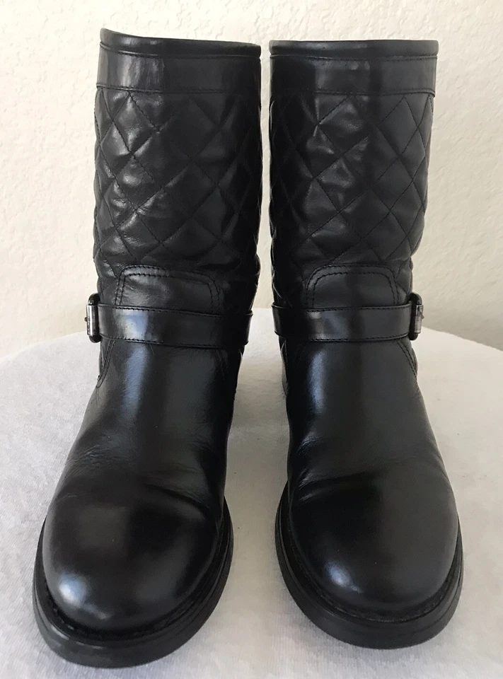 Aquatalia by Marvin K Wmn Italian Quilted Leather Black Biker Boots size 8.5M - Image 3 of 4