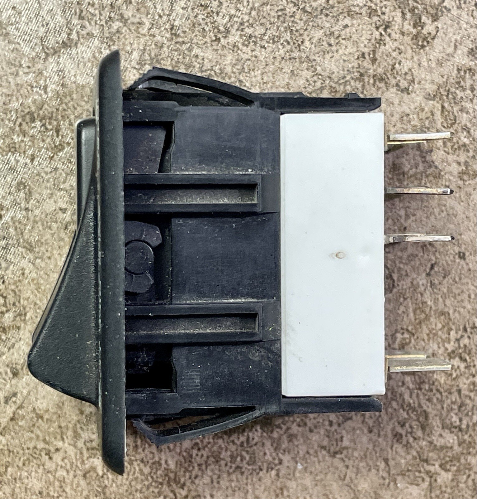 Peterbilt+579+INTER+AXLE+LOCK+Dash%2FConsole+Switch+-+%7C+P%2FN ...