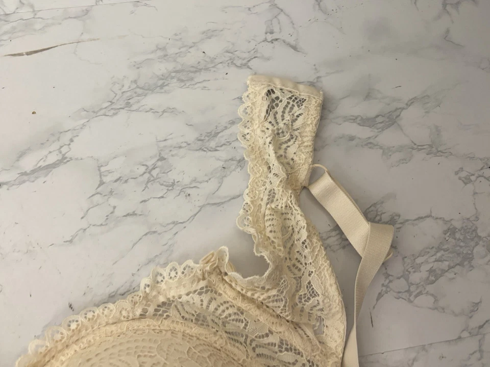 Sujetador de encaje crema Cato Dreamwear para mujer talla 42C Love Your Curves encaje acolchado H2 Foto 3 de 4