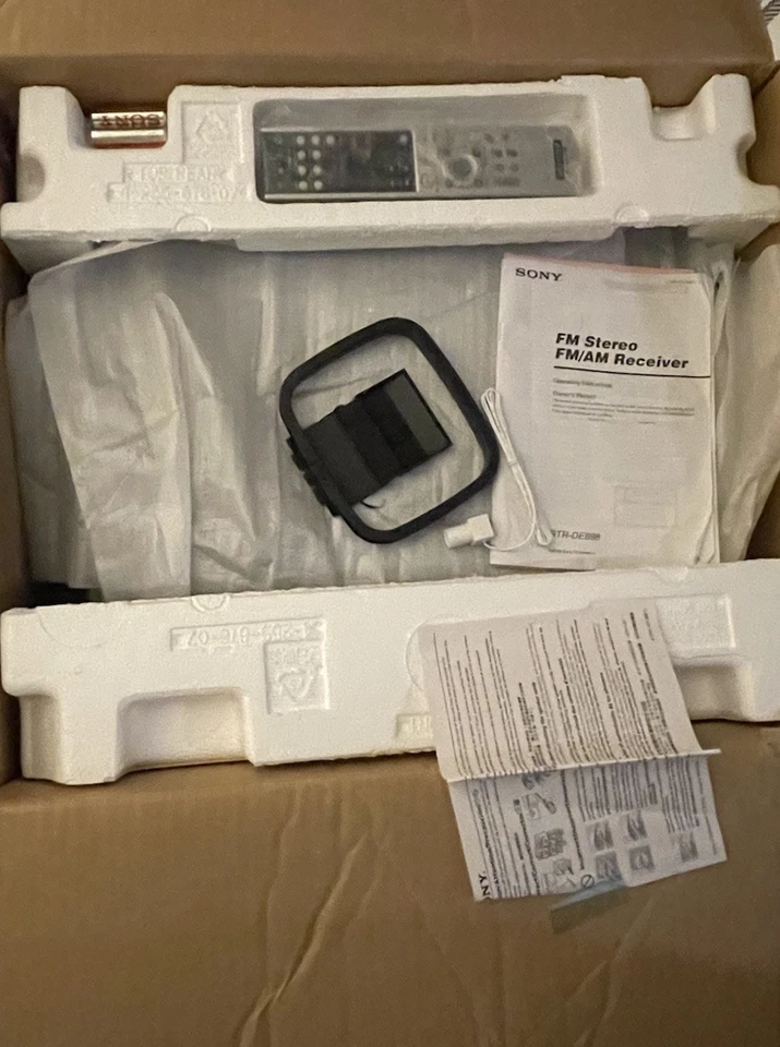 Sony STR-DE698 7.1 Channel AV Receiver AM/FM HiFi Home Theater Surround Sound - Image 2 of 4