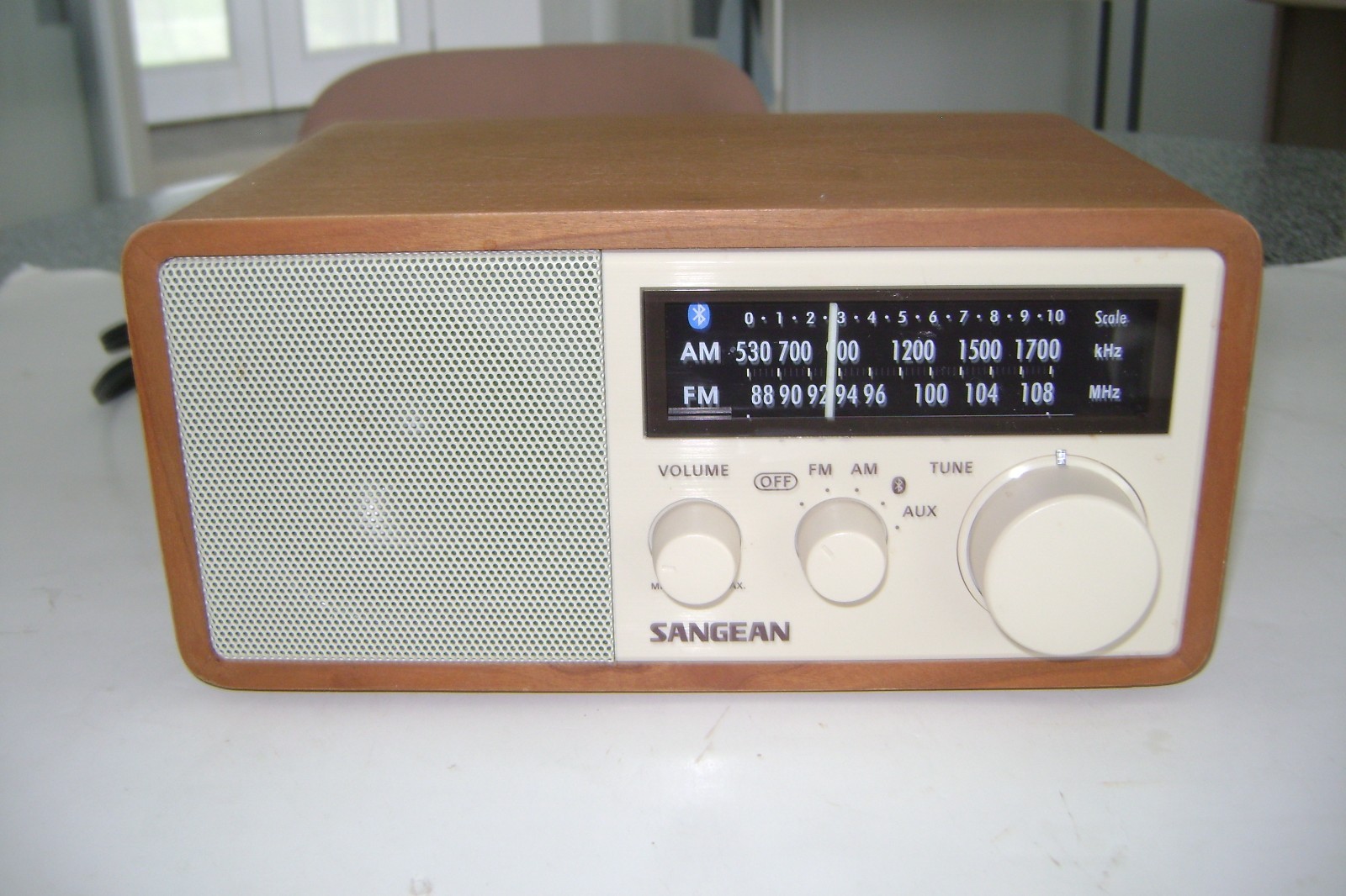 Sangean WR-16 AM/FM Bluetooth Wooden Cabinet Radio, Portable