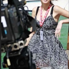 NWOT Beautiful DKNY silk dress with a wide skirt VTG