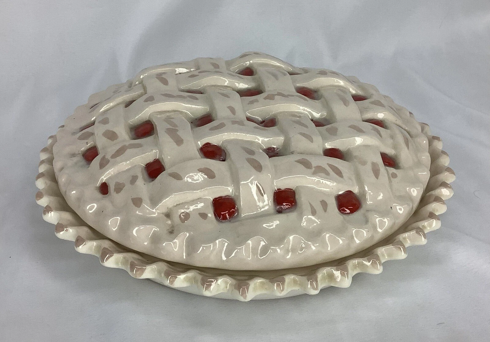 Vtg Cherry Lattice Pie Keeper Ceramic FWT250122/MB1