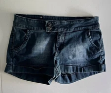 Vigoss Women’s Jean Shorts Sz 5 - 6 Cuffs Low Rise Dark Wash Stretch Blue