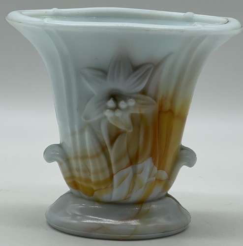 Vintage Akro Achat Schlacke Glas Vase hellblau orange geprägte Blumen