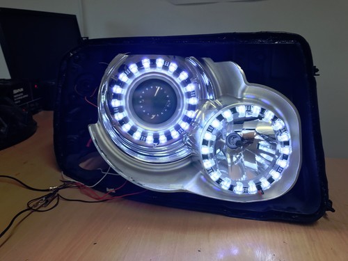 Range Rover Sport 2005-2009 Headlight Conversion to 2013 Staggered LED Lighting - Picture 6 of 6